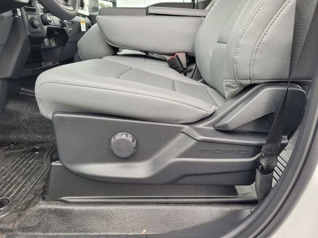 New 2026 Ford F250 XL w/ XL Chrome Package image 11