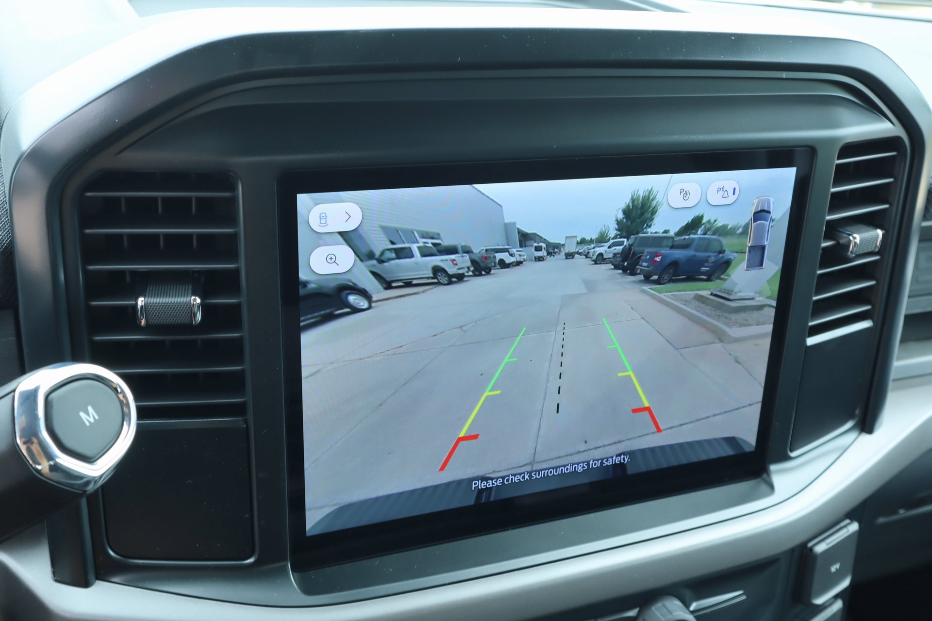 New 2025 Ford F150 XL w/ Equipment Group 103A High image 7