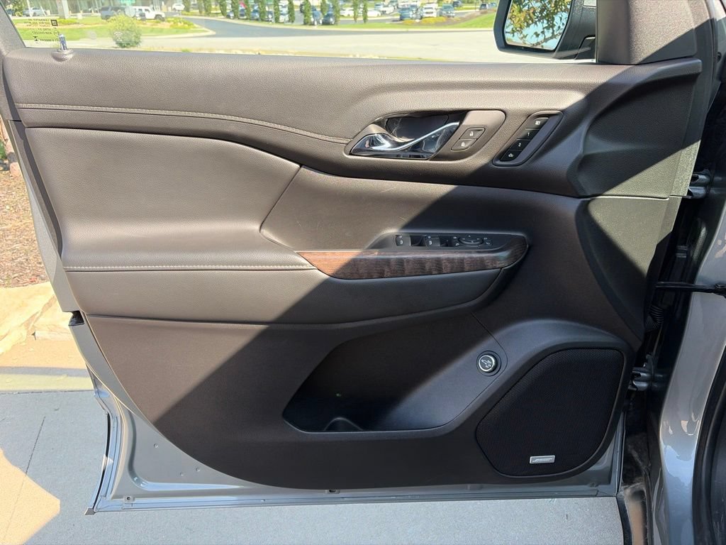 Used 2023 GMC Acadia Denali AWD/4WD image 47