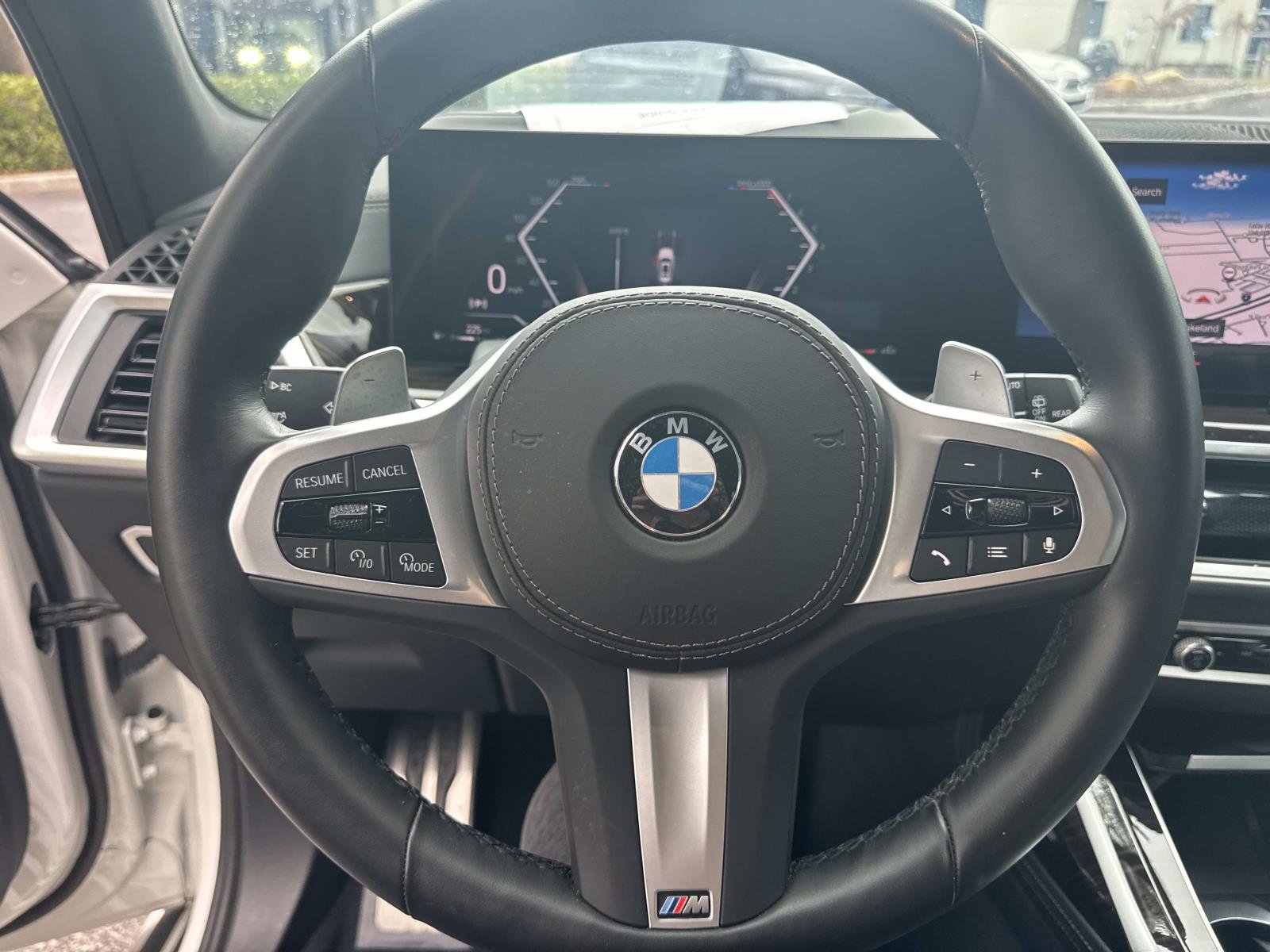 Used 2023 BMW X7 xDrive40i w/ M Sport Package image 30