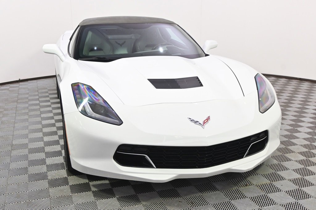 Used 2014 Chevrolet Corvette Z51 w/ 3LT Preferred Equipment Group image 9