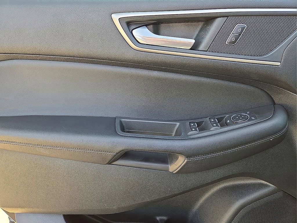 Used 2022 Ford Edge SEL w/ Convenience Package image 22