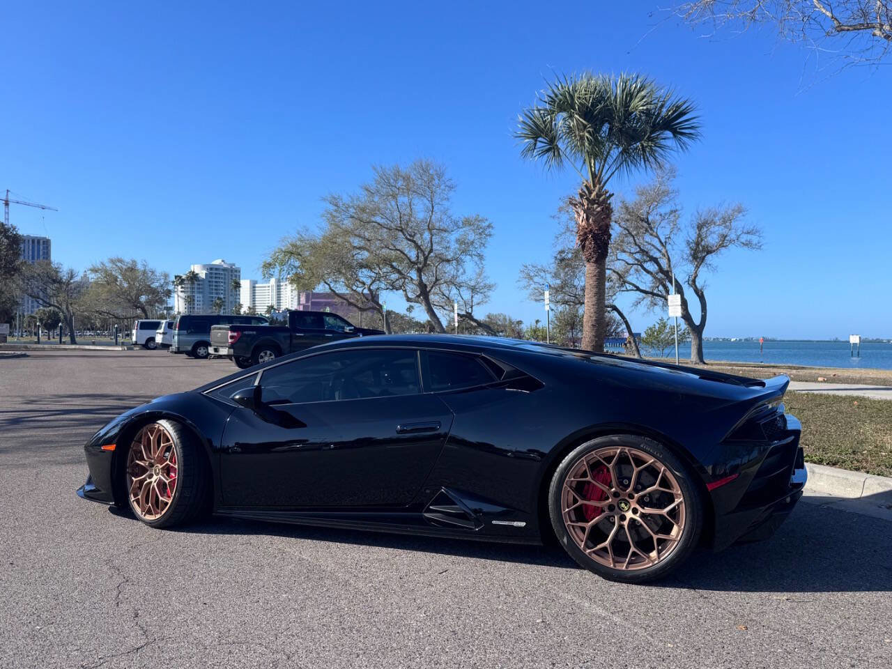 Used 2022 Lamborghini Huracan EVO image 15