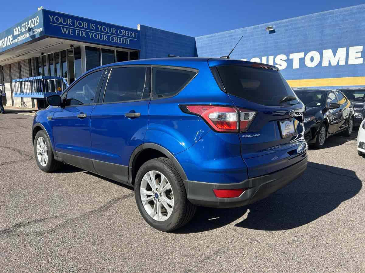 Used 2018 Ford Escape S image 5