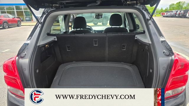 Used 2020 Chevrolet Trax LT FWD image 13