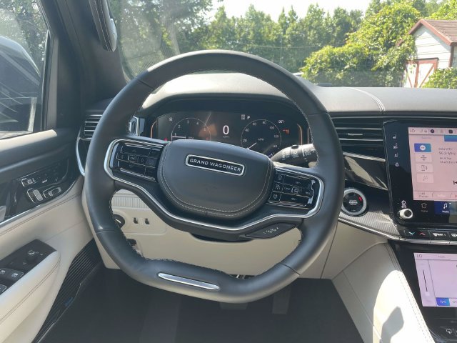 New 2026 Jeep Grand Wagoneer L Summit w/ Premium Group III AWD/4WD image 15