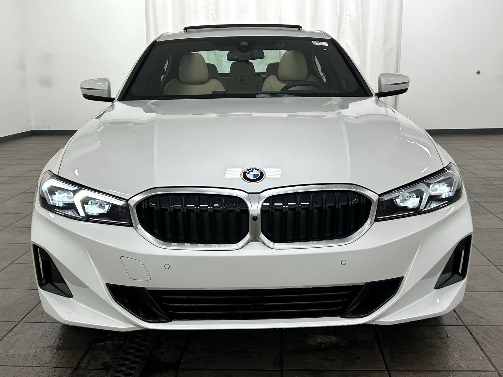 Used 2026 BMW 330i xDrive Sedan w/ Premium Package image 7