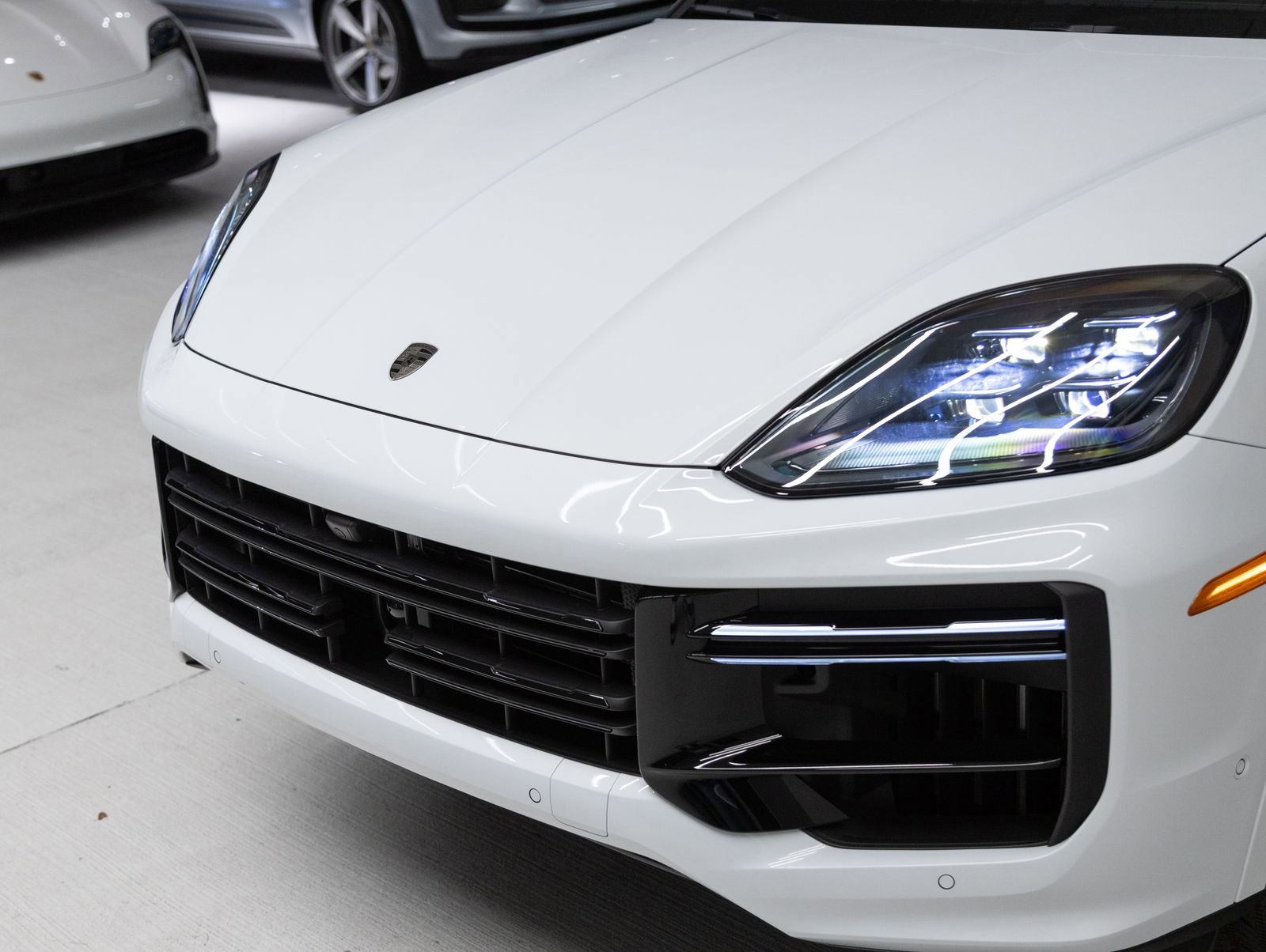 New 2026 Porsche Cayenne Turbo AWD/4WD image 32