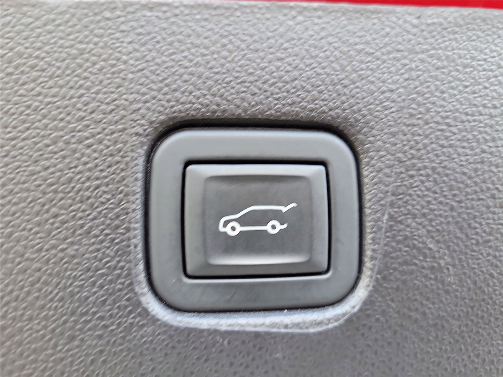 Used 2024 Chevrolet Blazer RS image 8