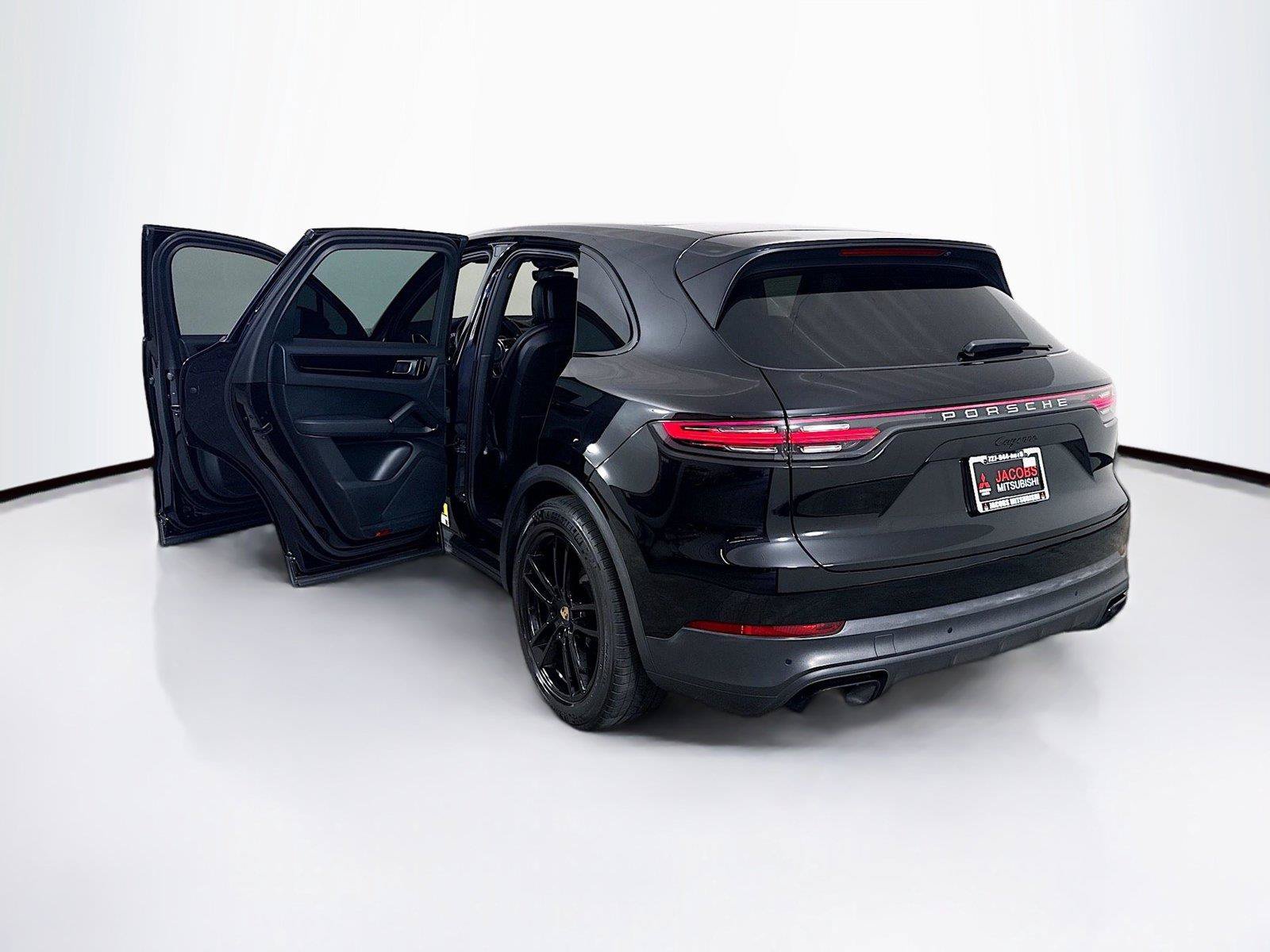 Used 2020 Porsche Cayenne AWD/4WD image 36