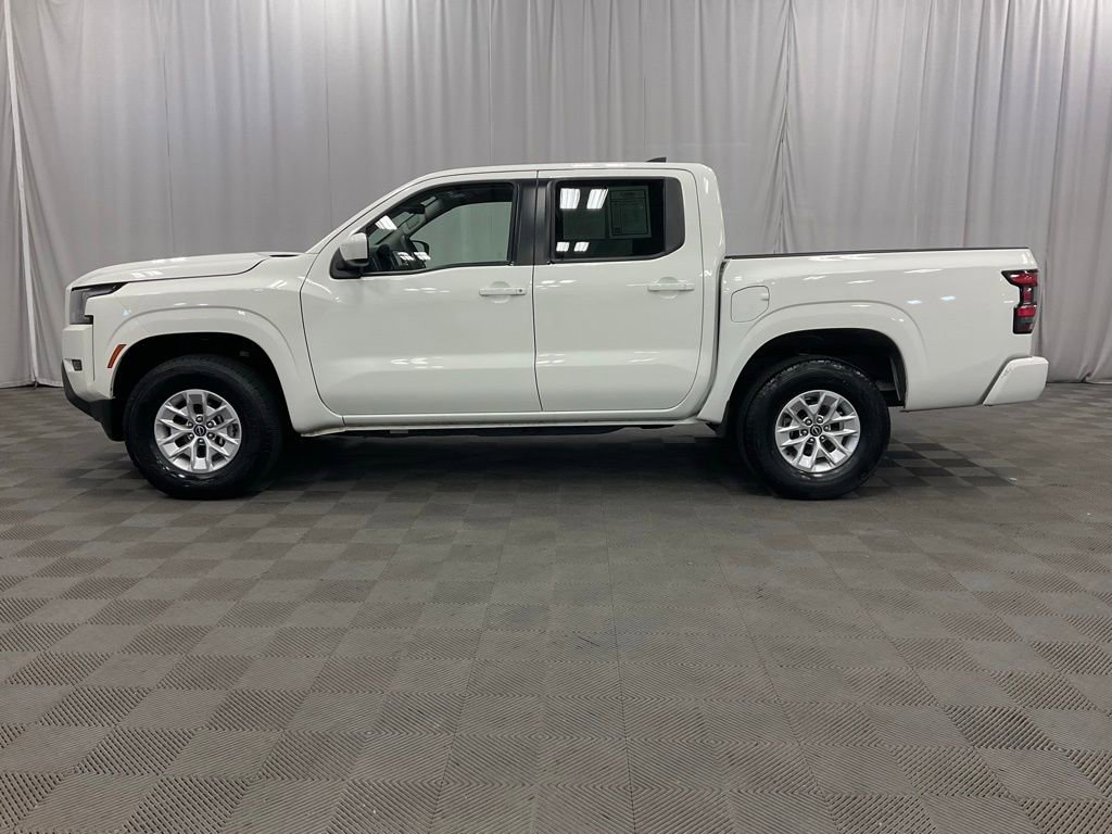 Used 2024 Nissan Frontier SV image 14