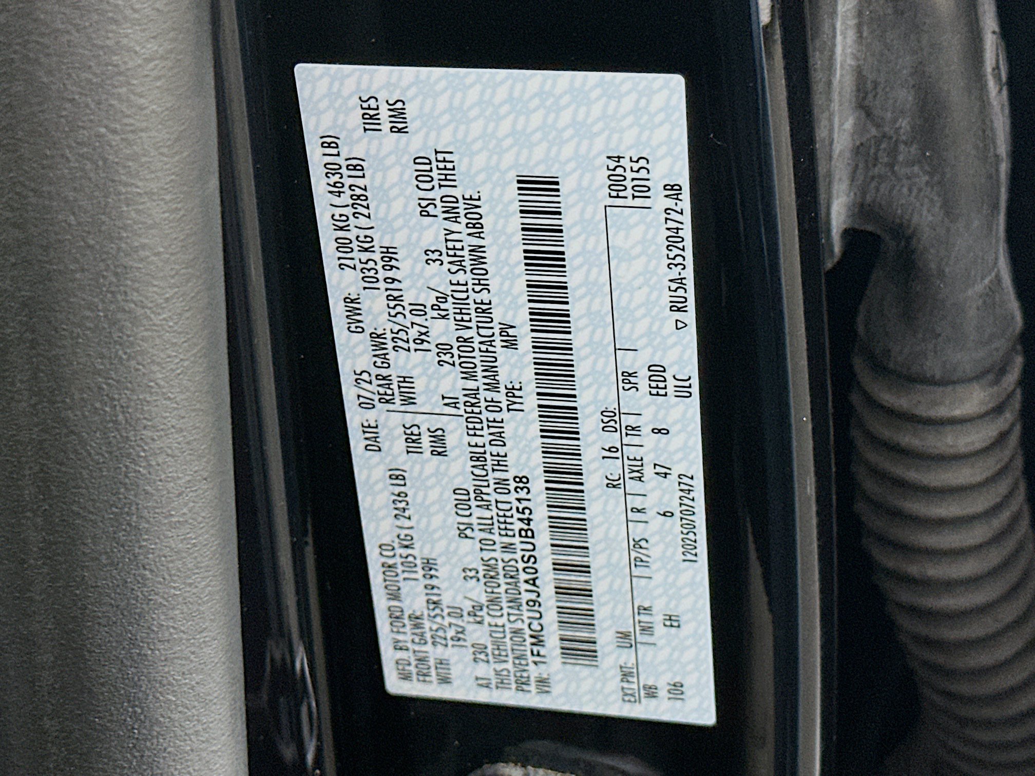 Used 2025 Ford Escape Platinum AWD/4WD image 12