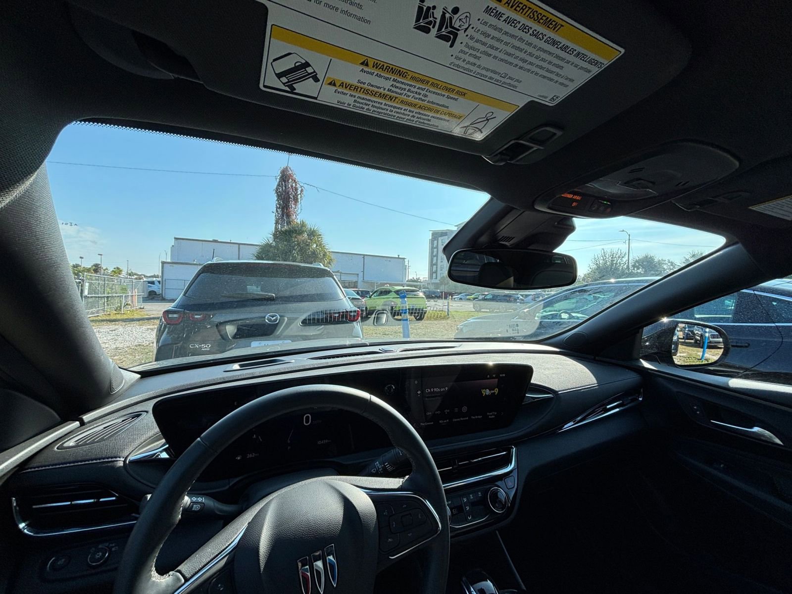 Used 2025 Buick Envista Sport Touring image 34