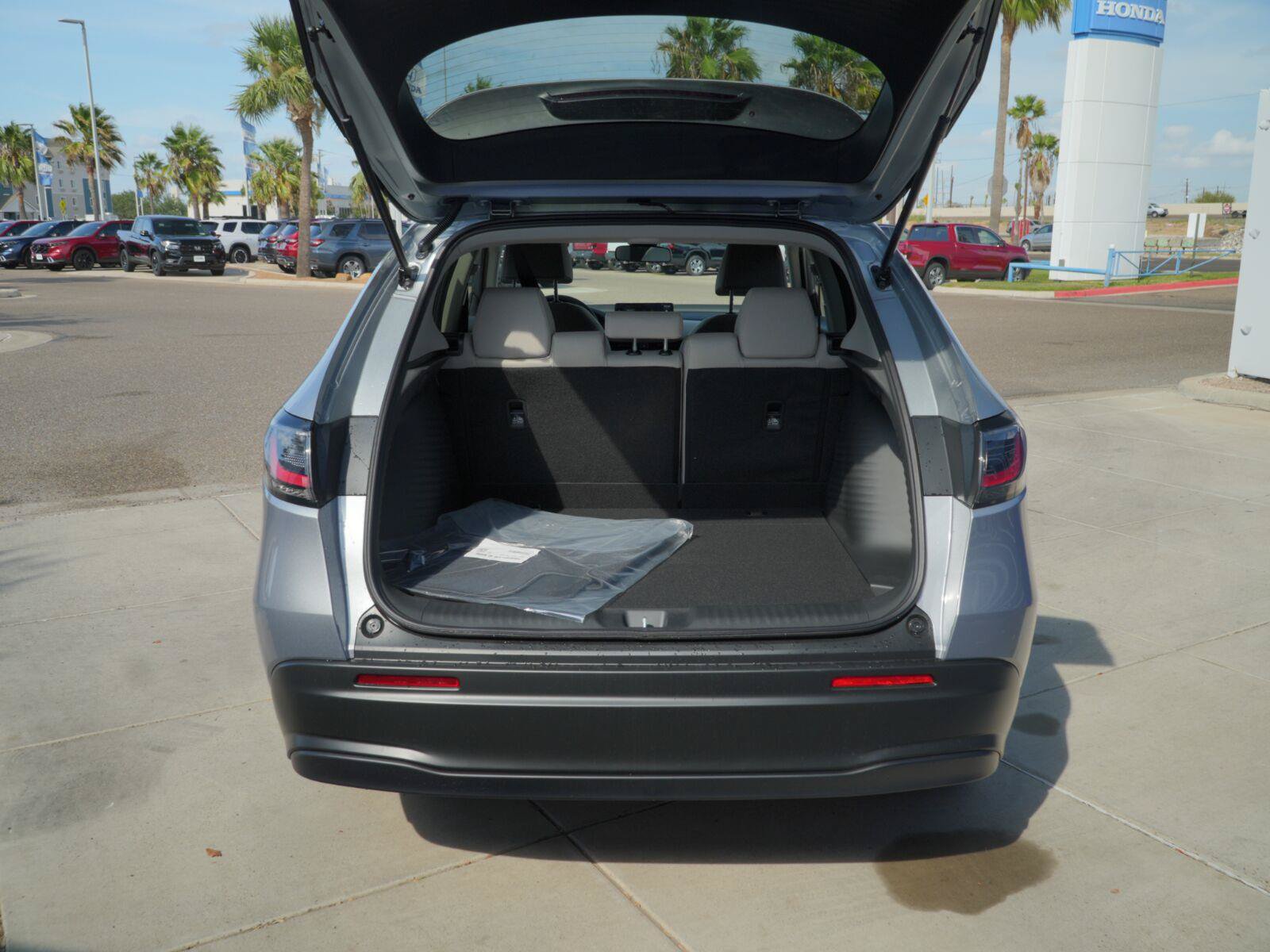 New 2027 Honda HR-V LX image 7