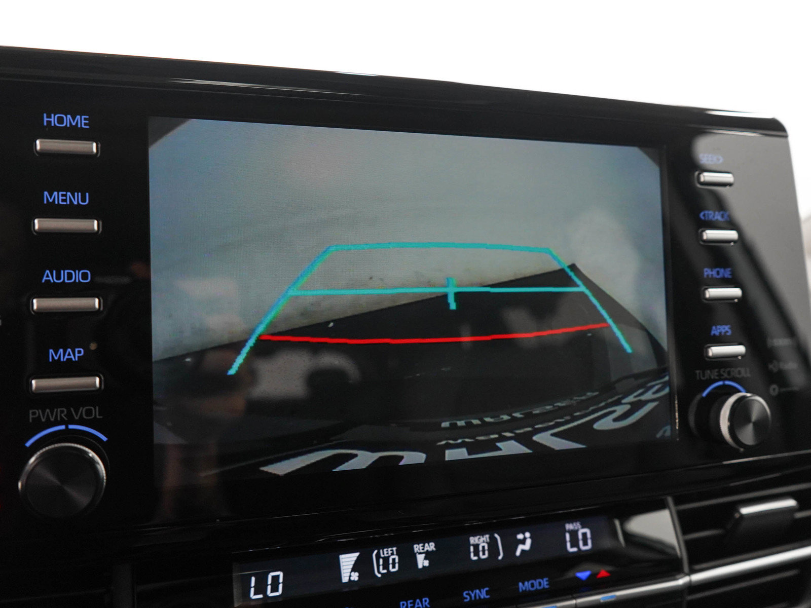 Used 2024 Toyota Sienna XLE FWD image 29