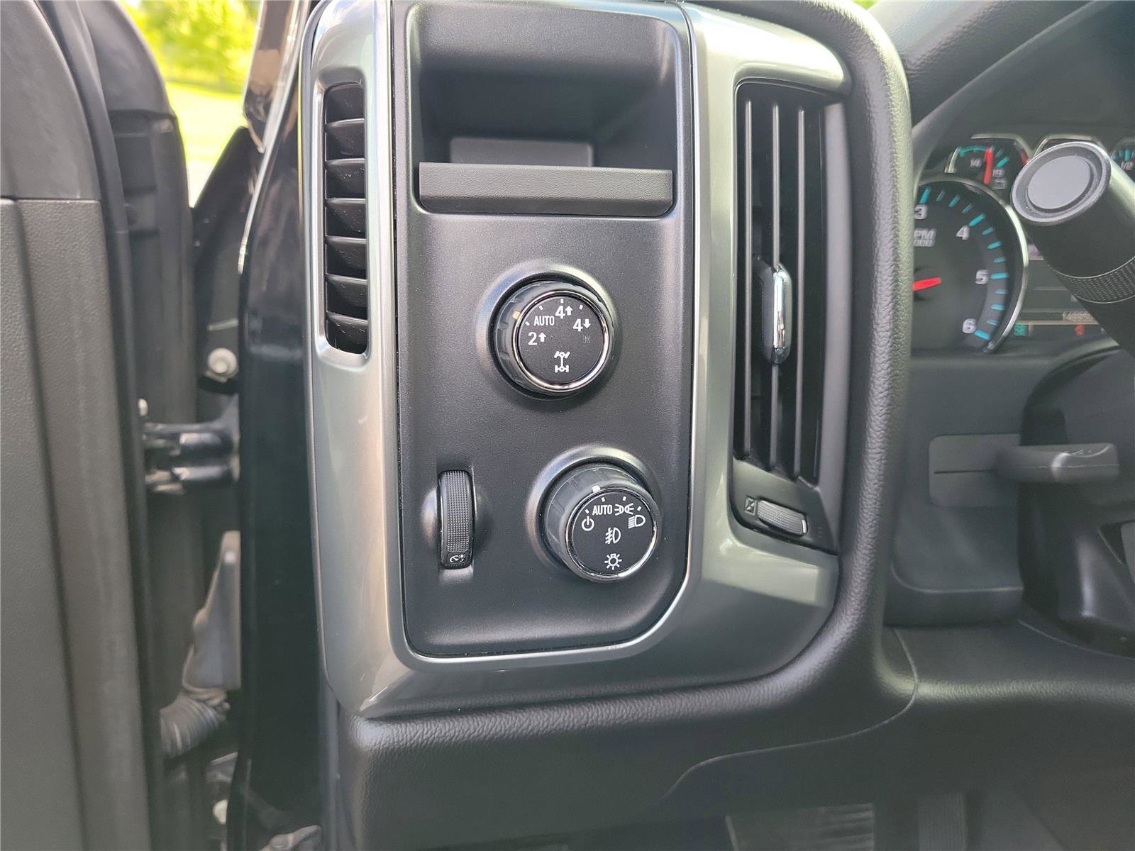 Used 2016 Chevrolet Silverado 1500 LT w/ All Star Edition AWD/4WD image 22