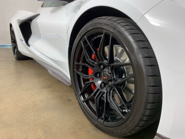 Used 2023 Chevrolet Corvette Z06 w/ Engine Appearance Package RWD image 6