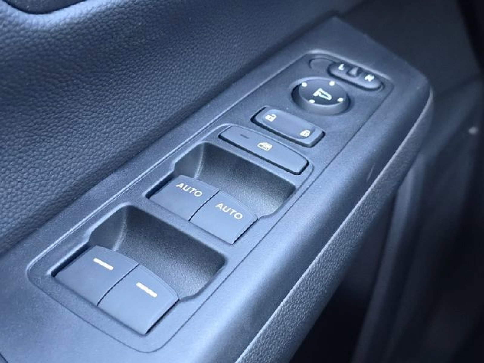 New 2026 Honda CR-V EX image 25