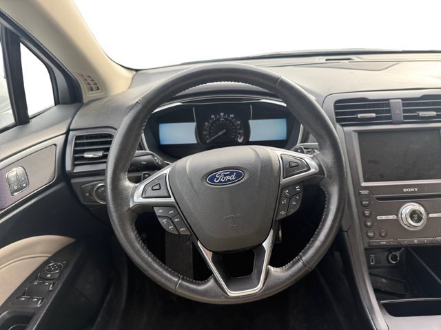 Used 2018 Ford Fusion Titanium AWD/4WD image 10