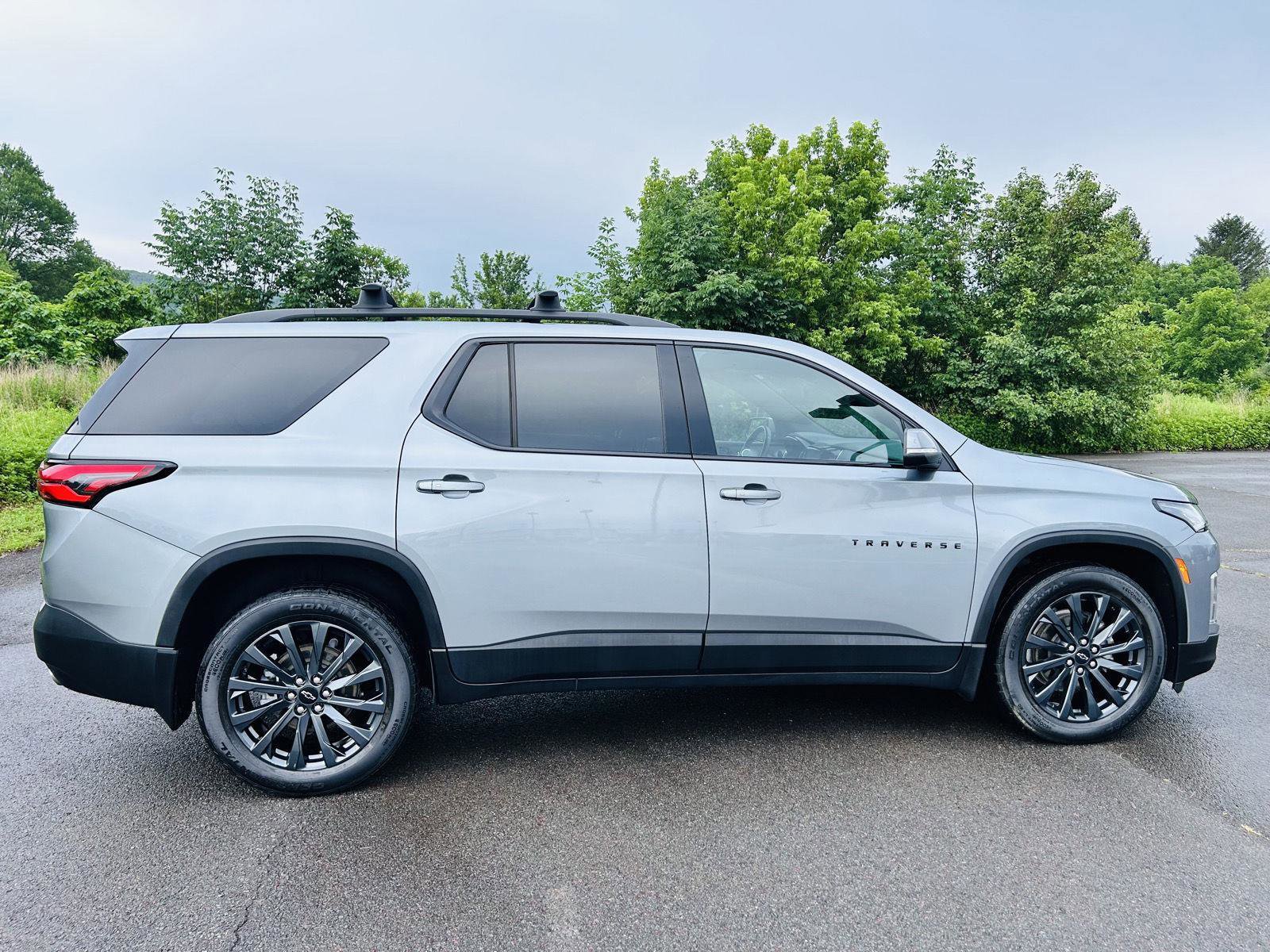 Used 2023 Chevrolet Traverse RS image 10