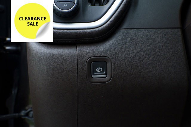 Used 2019 Chevrolet Silverado 1500 LT w/ Convenience Package AWD/4WD image 10
