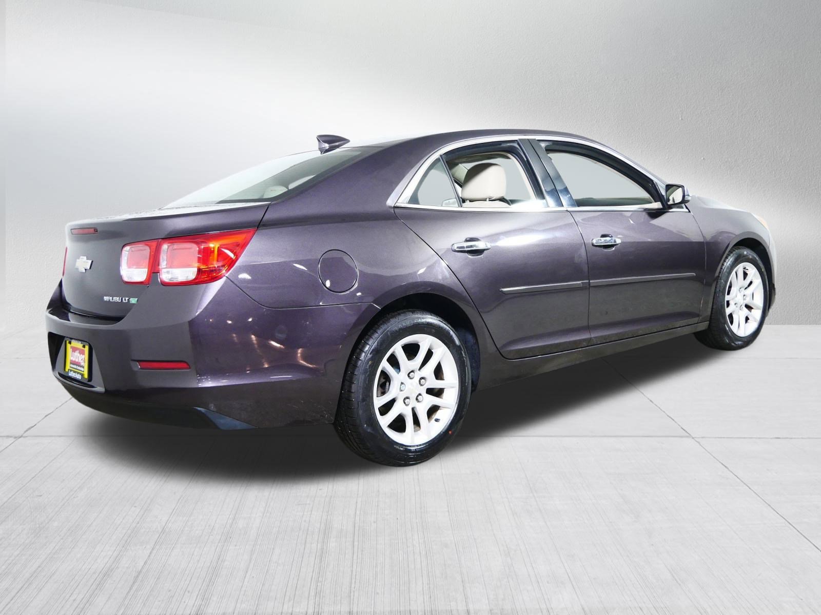 Used 2015 Chevrolet Malibu LT w/ Power Convenience Package image 7