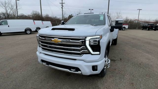 New 2026 Chevrolet Silverado 3500 High Country w/ Technology Package image 5
