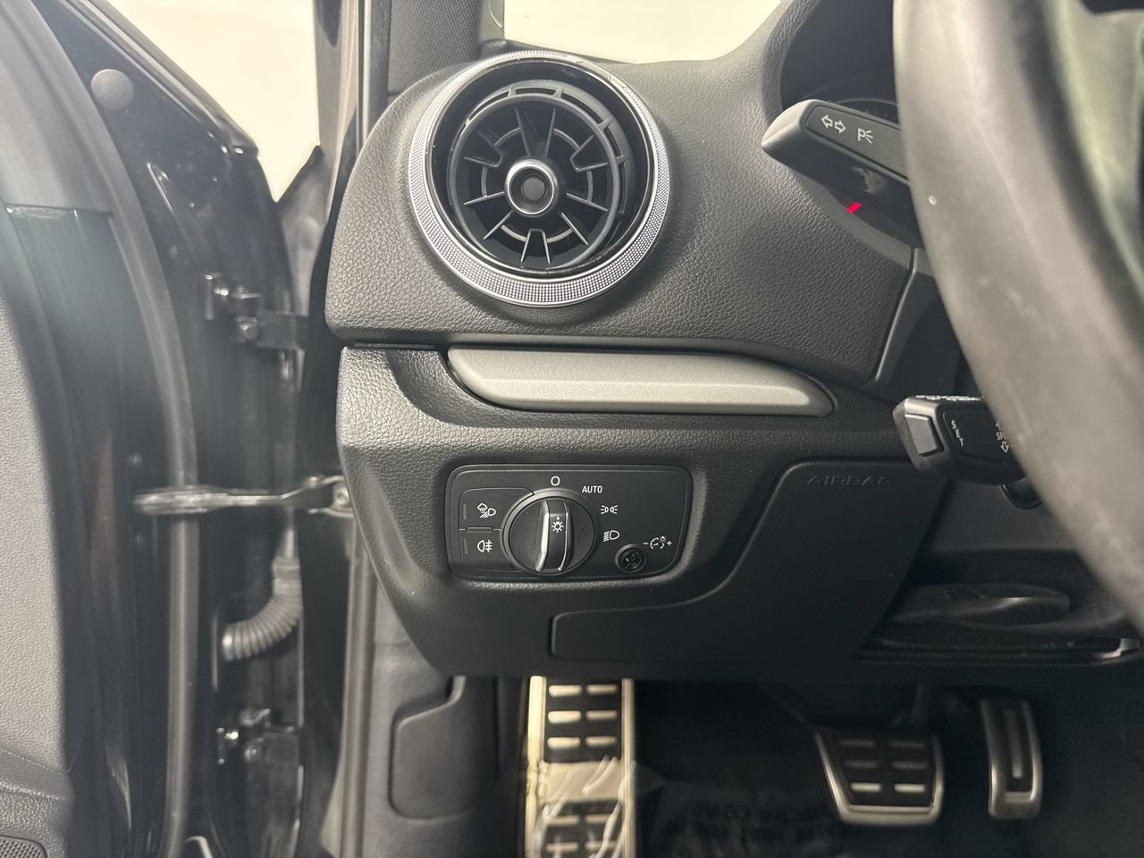 Used 2017 Audi A3 2.0T Premium FWD image 22