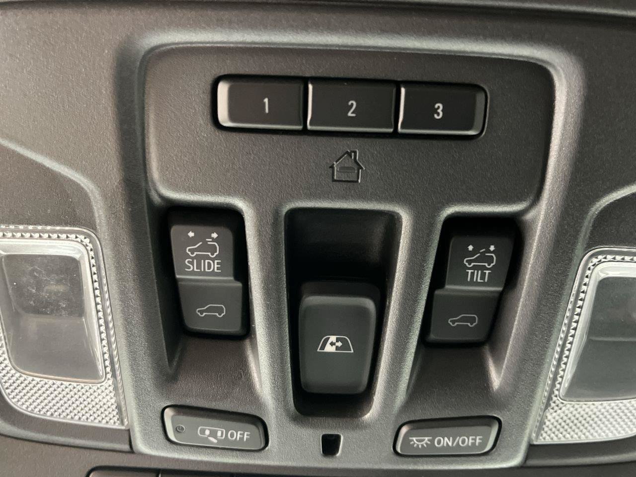 Used 2024 GMC Sierra 2500 AT4X AWD/4WD image 36
