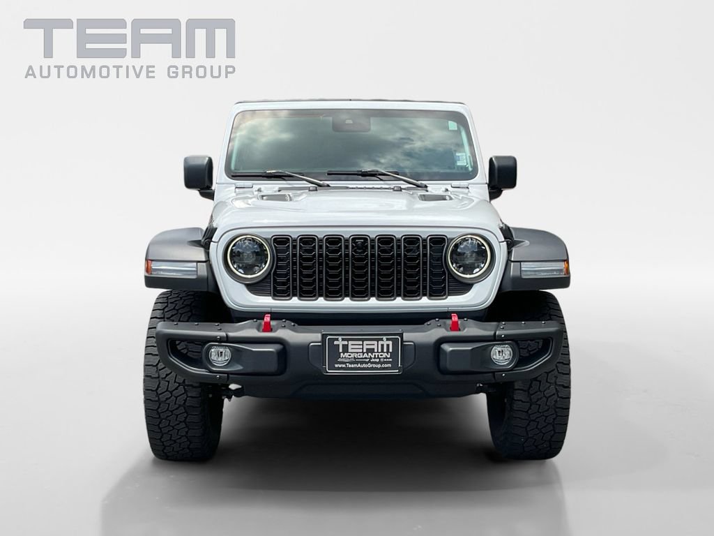 Used 2024 Jeep Gladiator Rubicon w/ Technology Group AWD/4WD image 2