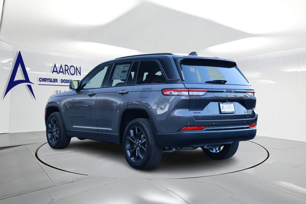 New 2025 Jeep Grand Cherokee Limited image 2