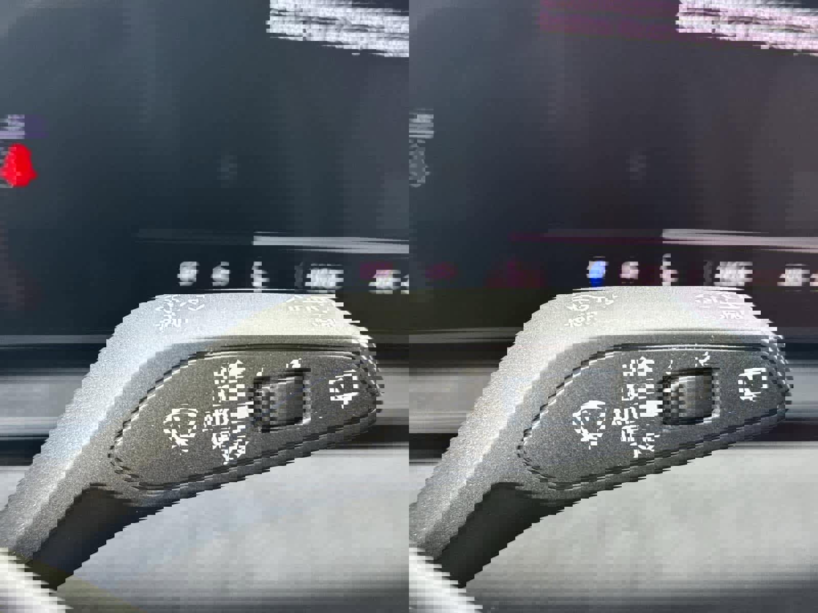 Used 2025 Audi SQ6 e-tron Premium Plus w/ Premium Plus image 21