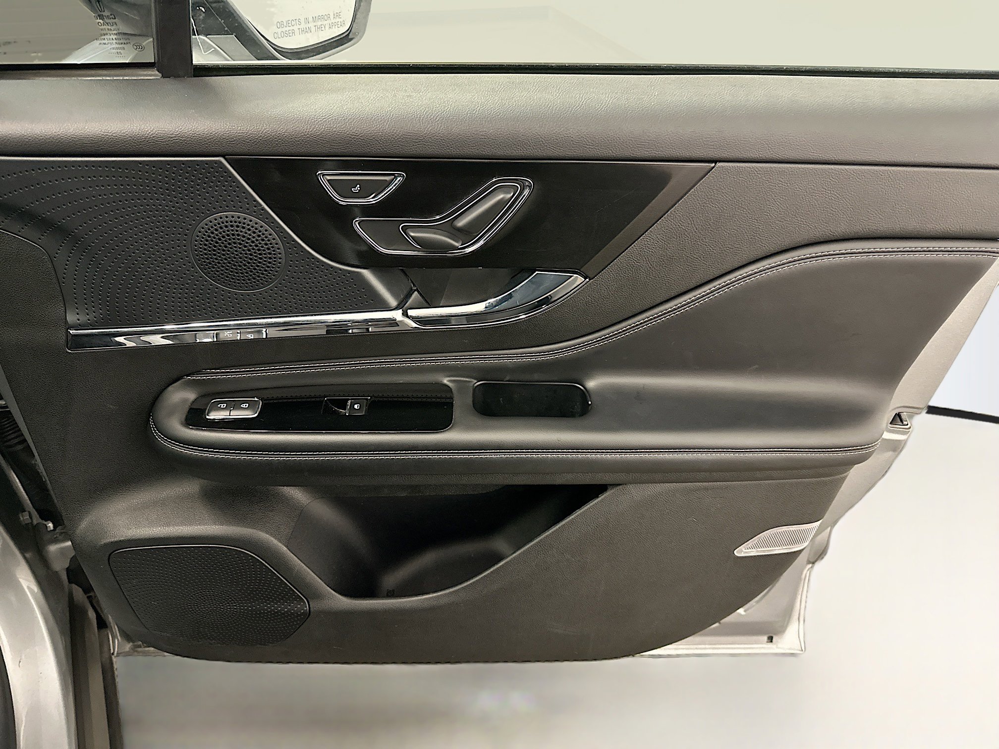 Used 2024 Lincoln Corsair Reserve w/ Equipment Group 201A image 34