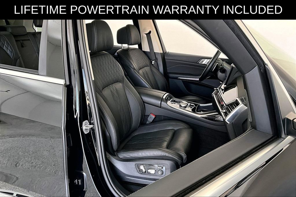 Used 2025 BMW X7 xDrive40i image 10