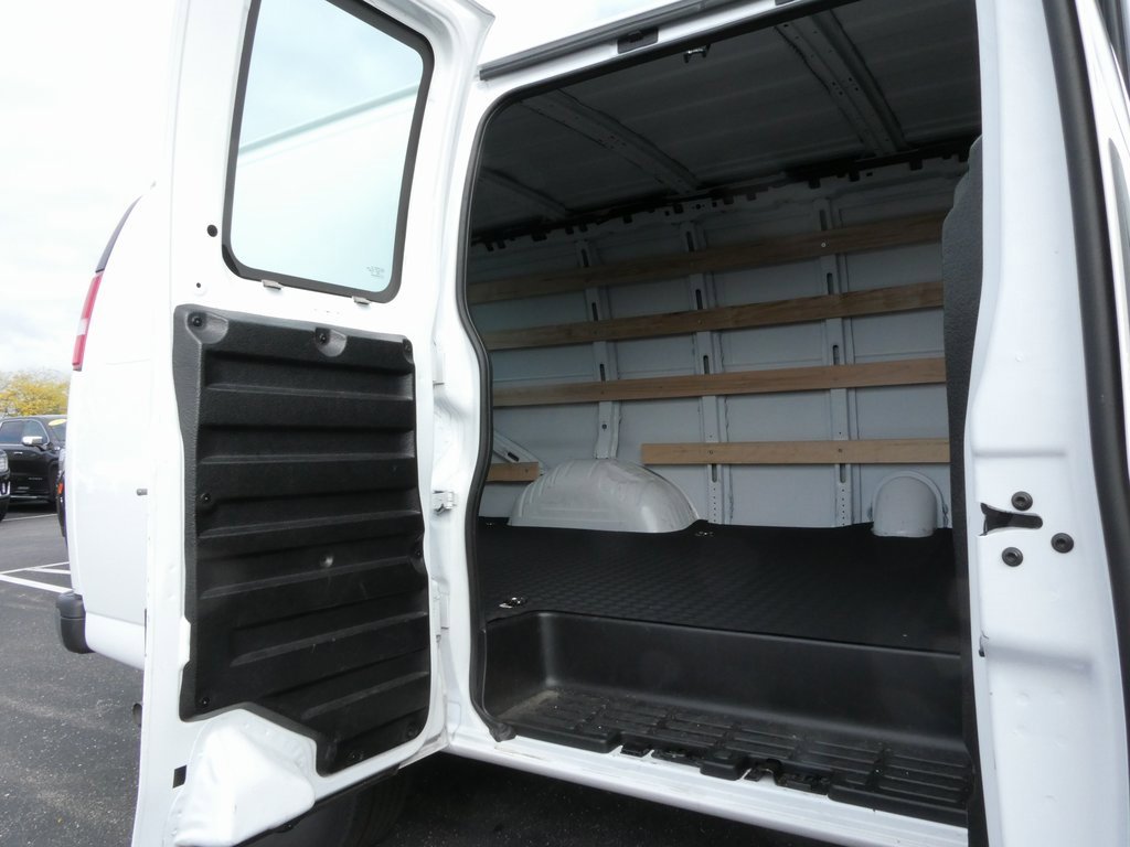 Used 2024 Chevrolet Express 2500 w/ Driver Convenience Package image 30
