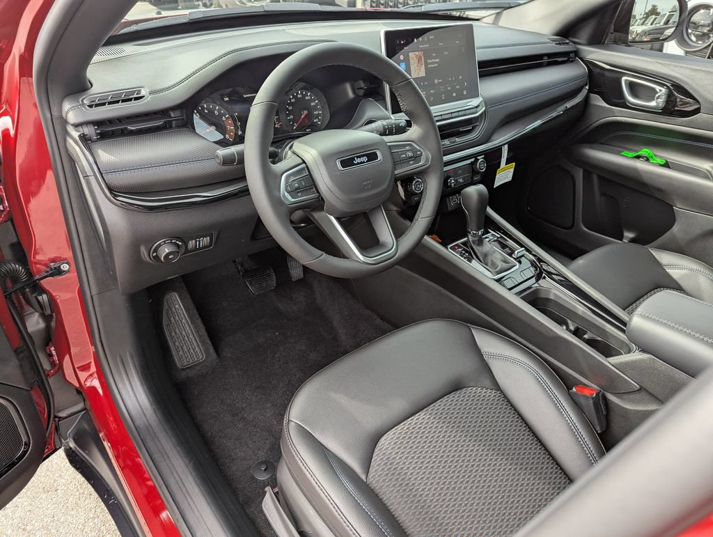 New 2026 Jeep Compass Latitude AWD/4WD image 11
