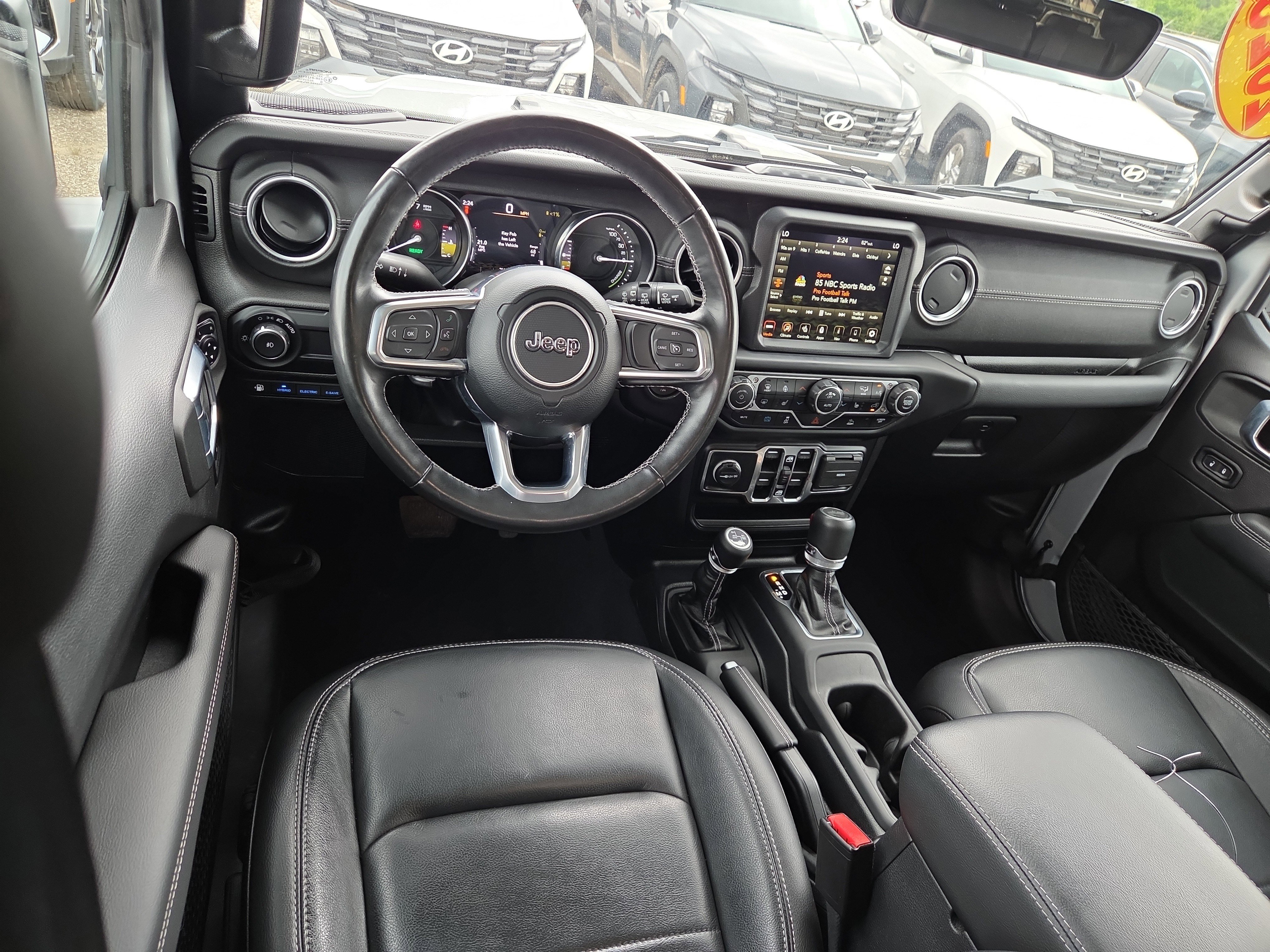 Certified 2023 Jeep Wrangler Unlimited Sahara w/ Cold Weather Group AWD/4WD image 8