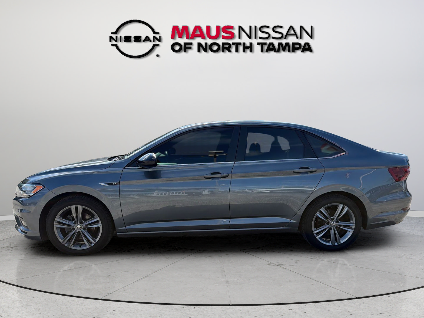 Used 2020 Volkswagen Jetta R-Line w/ R-Line Cold Weather Package FWD image 5