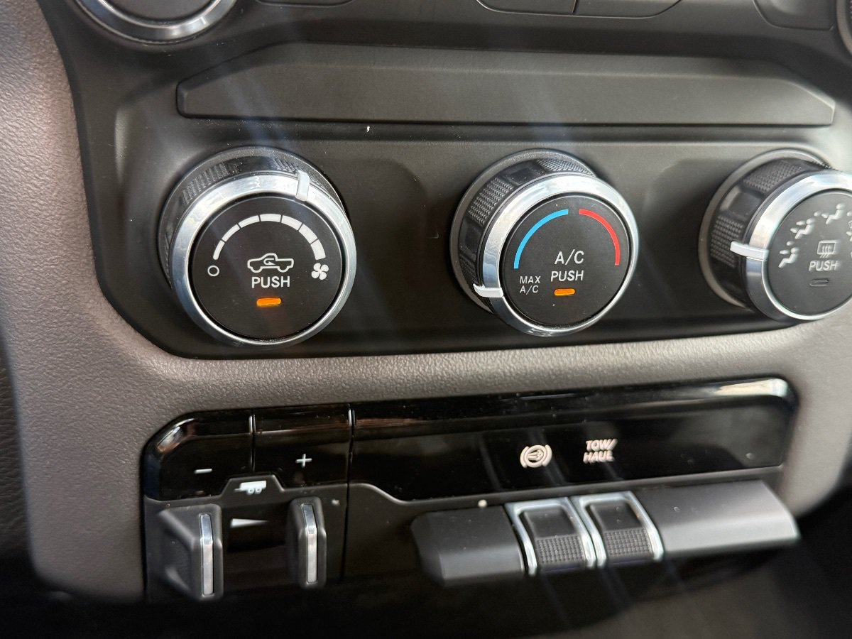 Used 2022 RAM 3500 Lone Star AWD/4WD image 32