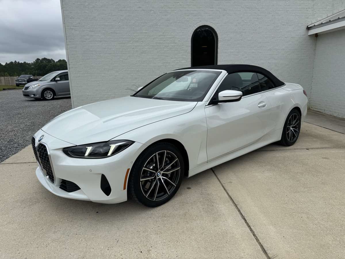 Used 2025 BMW 430i Convertible RWD image 3