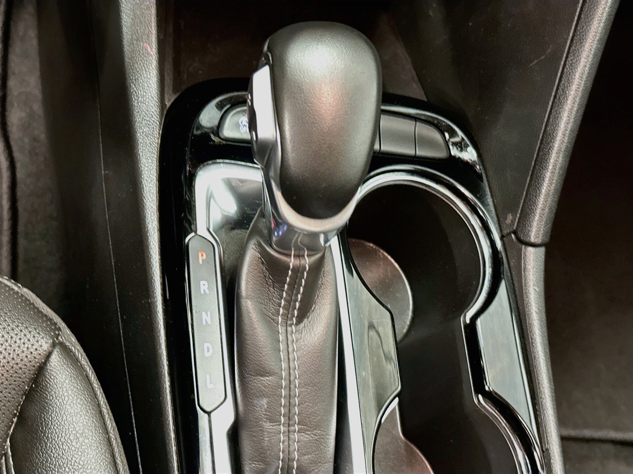 Used 2024 Buick Encore GX Sport Touring AWD/4WD image 24