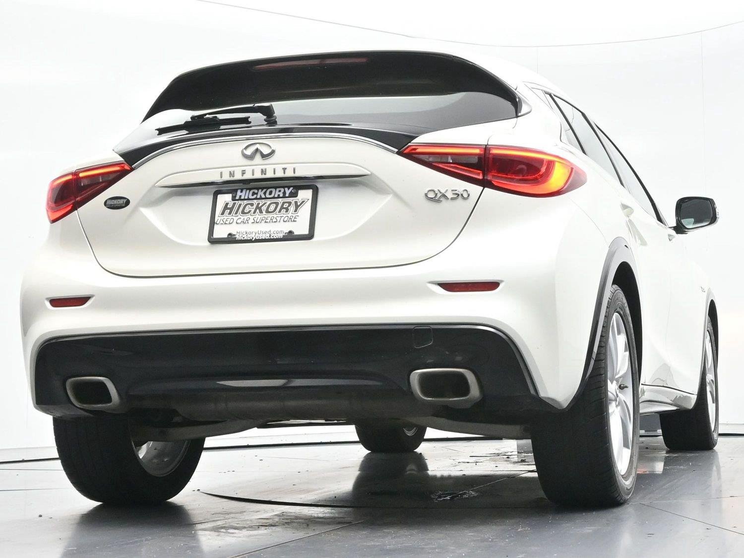 Used 2018 INFINITI QX30 FWD image 44