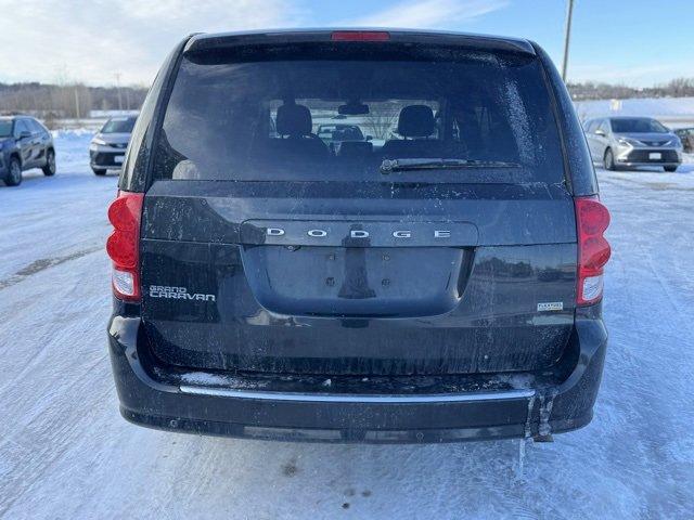 Used 2019 Dodge Grand Caravan SE w/ Rear Park Assist Package image 14