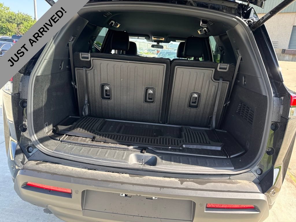 Certified 2025 Nissan Pathfinder Rock Creek AWD/4WD image 16