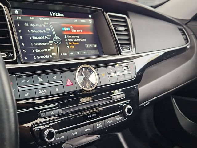 Used 2017 Kia K900 Premium RWD image 19
