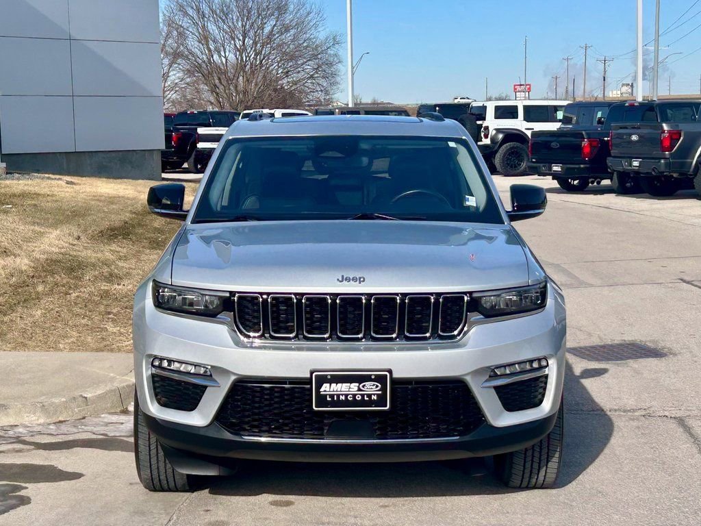 Used 2022 Jeep Grand Cherokee Limited image 7