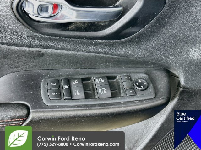 Used 2020 Jeep Cherokee Trailhawk w/ Trailer Tow Group AWD/4WD image 22