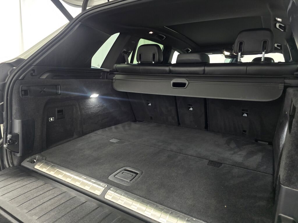 Used 2025 BMW X5 xDrive50e image 22