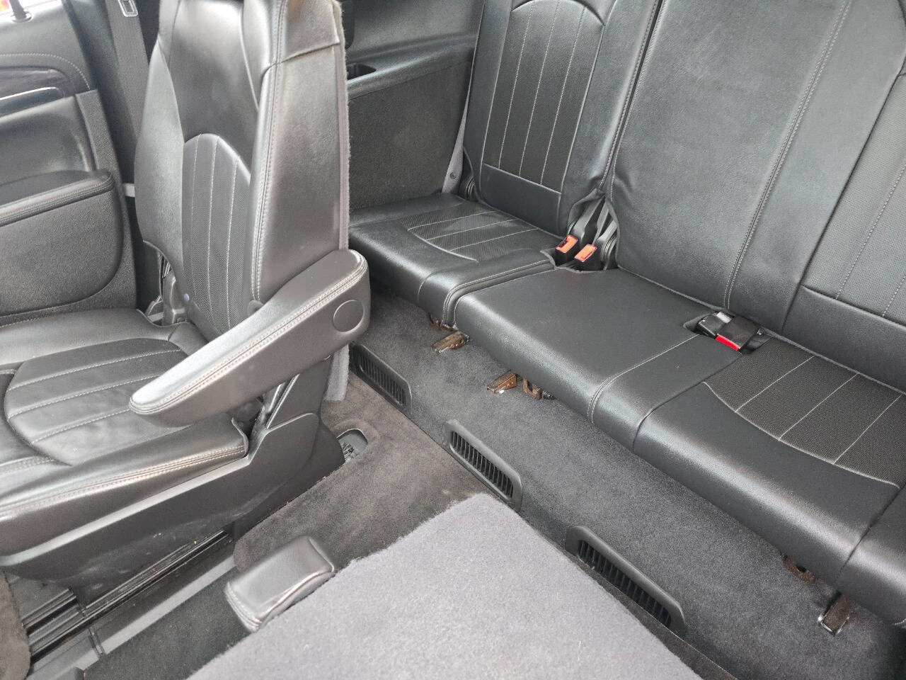 Used 2016 Buick Enclave Premium w/ Experience Buick Package image 24