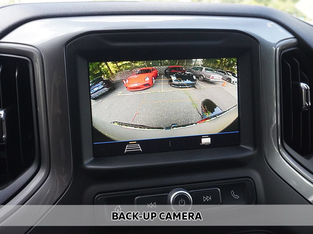 Used 2023 GMC Sierra 2500 Pro w/ Convenience Package AWD/4WD image 3